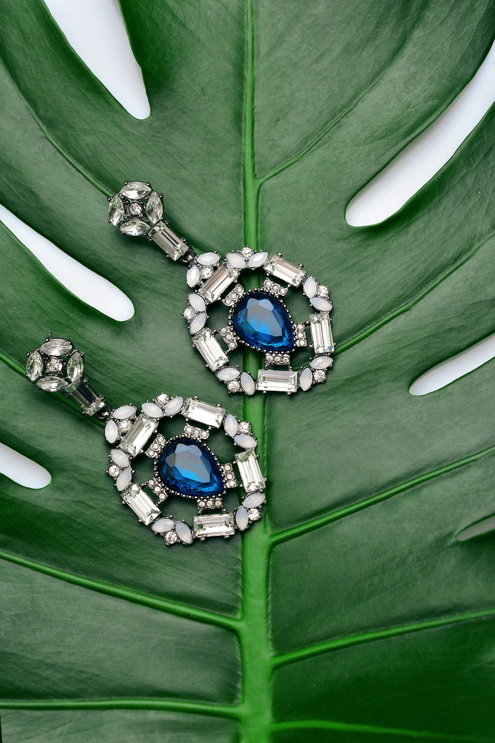 Moon Drop Chandbalis